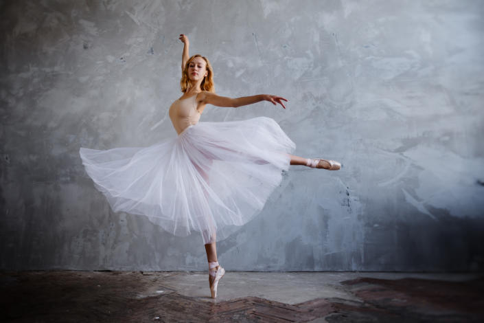 La tendencia balletcore no busca imitar, sino crear a partir de la estética del ballet y la danza. (Getty Creative)