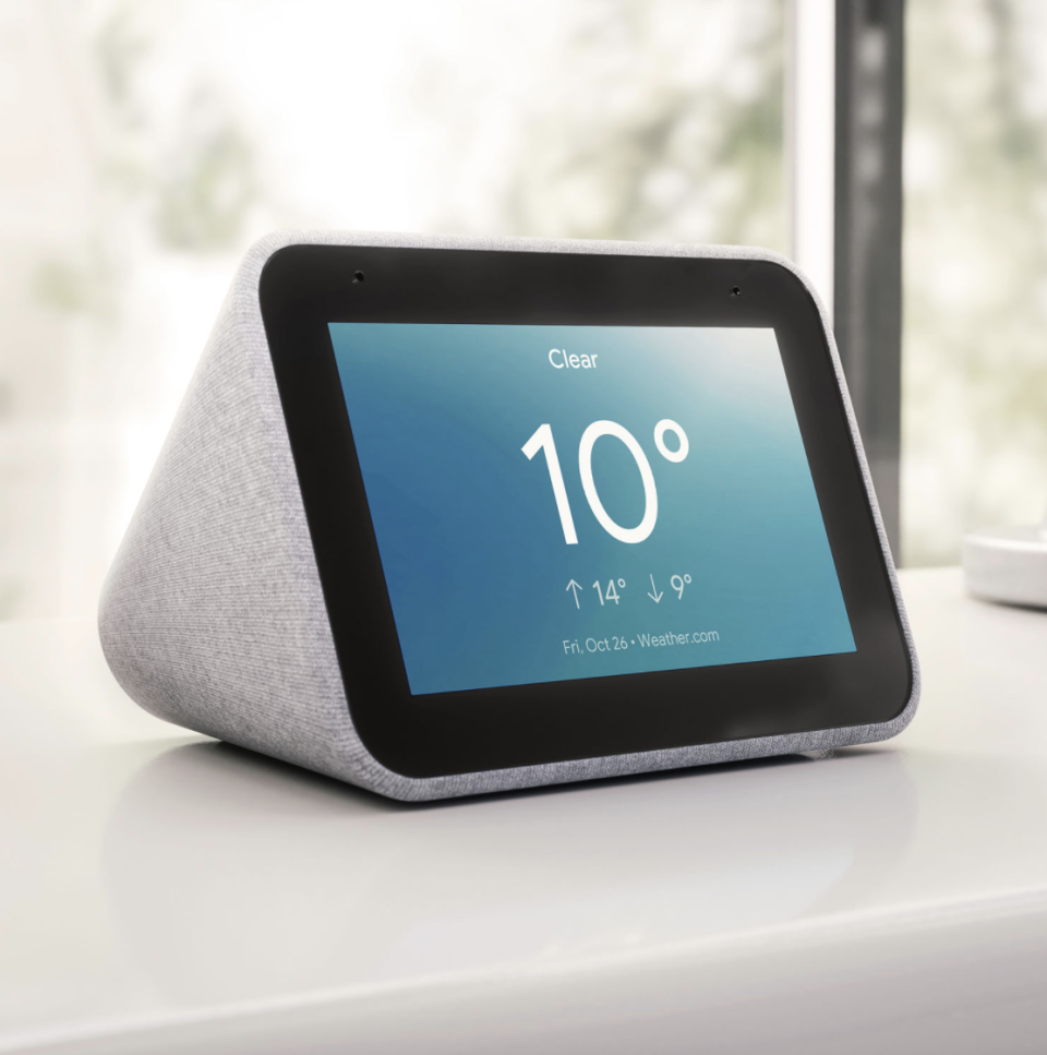 Lenovo Smart Clock (Photo via Best Buy Canada)