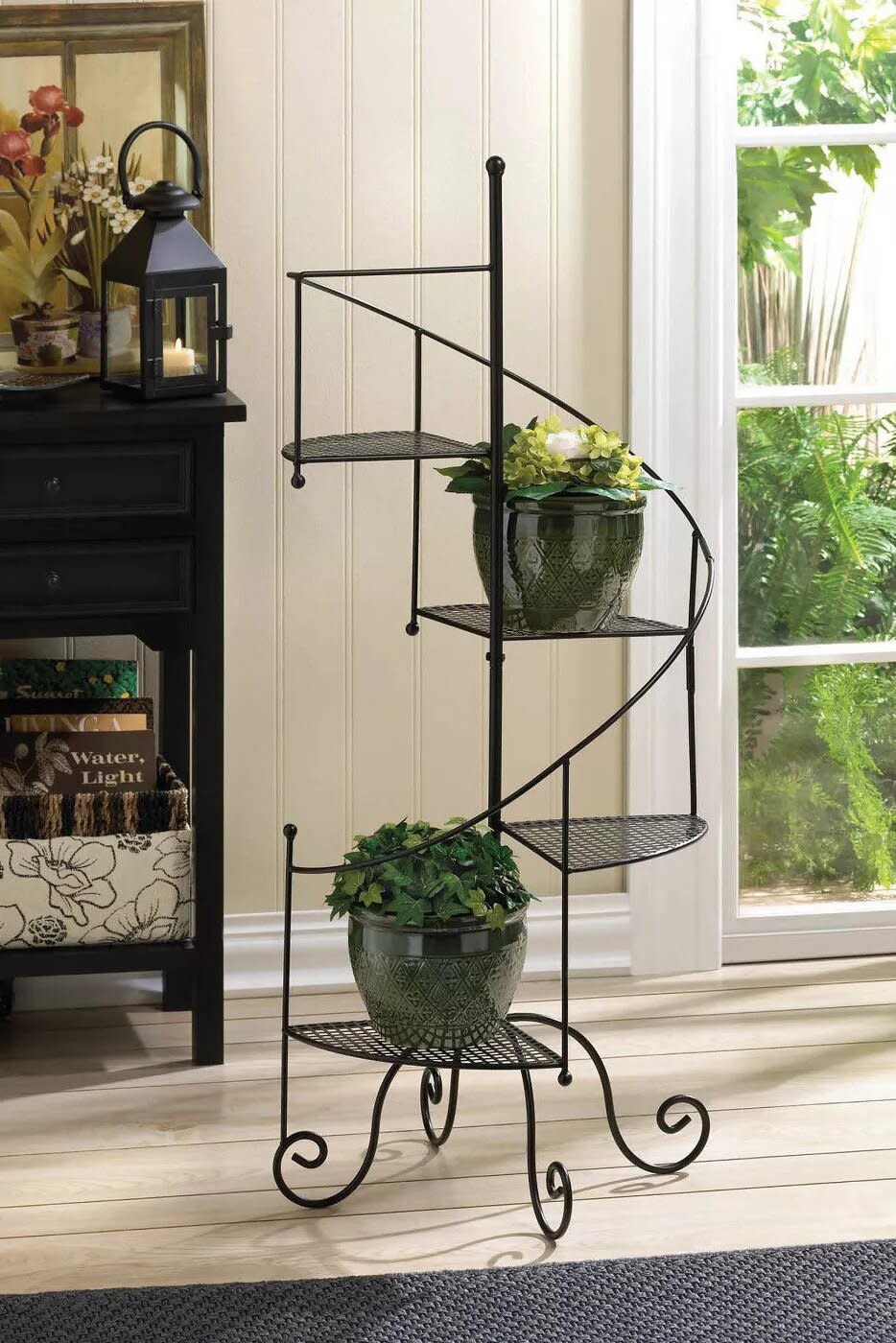 Zings & Thingz Indoor/Outdoor Iron Spiral Showcase Plant Stand