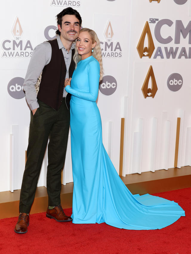 CMAs 2022 red carpet: Carrie Underwood, Reba McEntire, Miranda