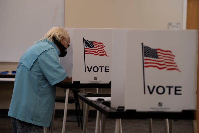 Voters cast their ballot in New Mexico primary