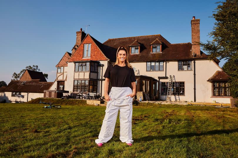 Katie Price has been served an eviction notice at her Mucky Mansion -Credit:Channel 4