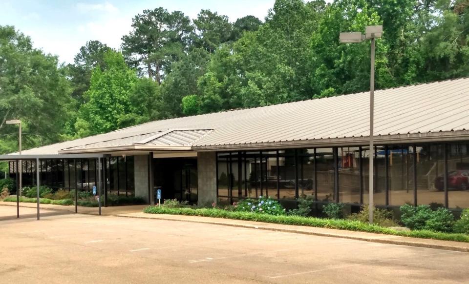 The Meadowbrook Preschool, formerly hosted by Meadowbrook Church of Christ has signed a new partnership with Jackson Preparatory School and will reopen this August at the former New Summit school campus off Lakeland Drive in Jackson.