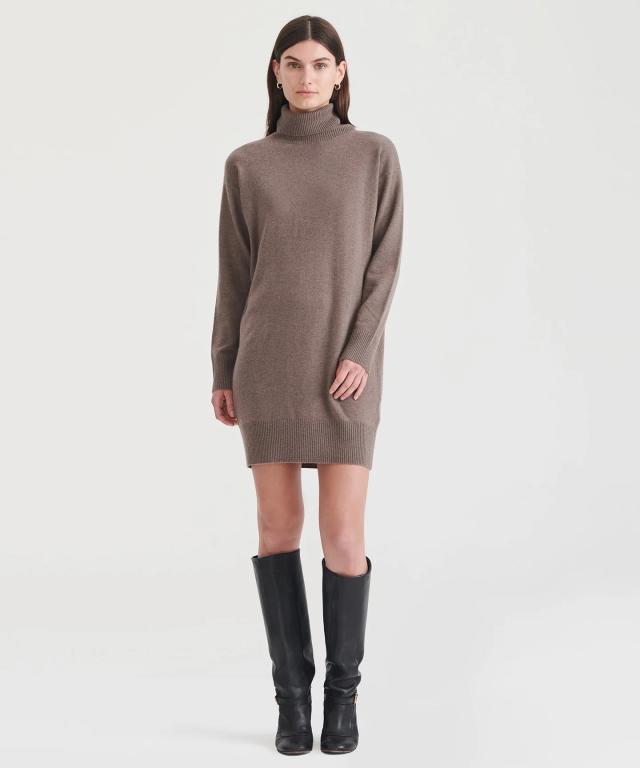 10 Knee-High Boot Outfits to Wear in 2023 - PureWow