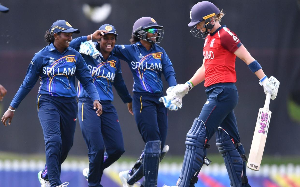 Heather Knight walks off after being dismissed for 19 - REX