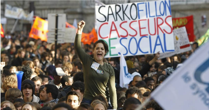 法國工會團體近日發動今年以來第6波反年金改革全國大罷工。（圖／達志／美聯社）