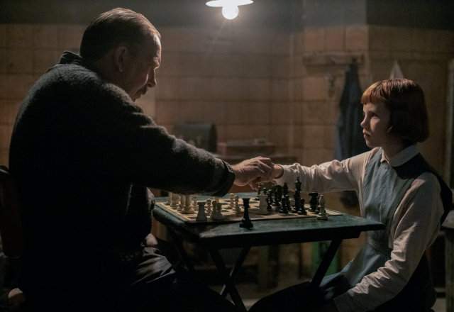 From the 'Queen's Gambit' to a Record-Setting Checkmate - About Netflix