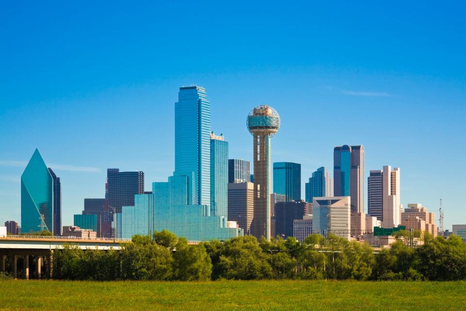 A picture of Dallas' skyline.