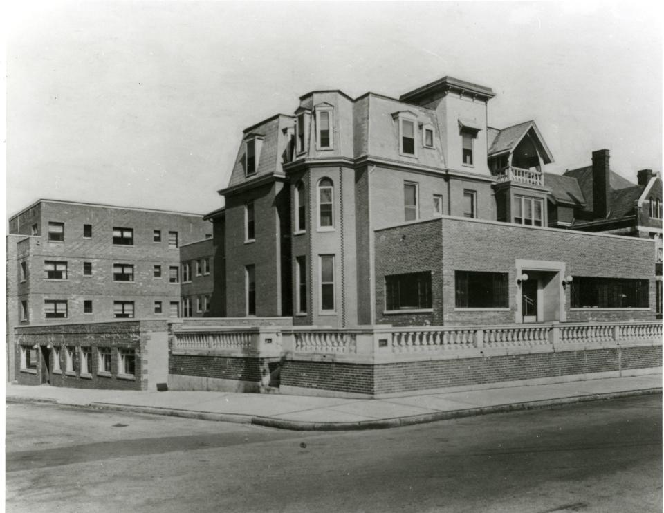 The Manse Hotel in Walnut Hills in 1950 was reopened after a $500,000 upgrade that included a ballroom, fine-dining room and coffee shop.