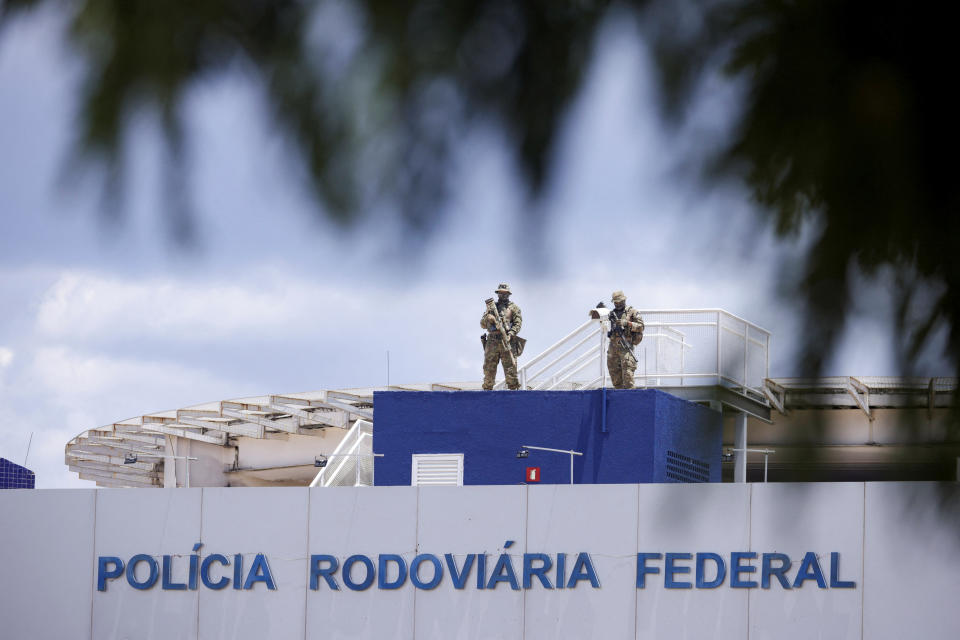 Pol&#xed;cia Rodovi&#xe1;ria Federal (Foto: REUTERS/Adriano Machado)