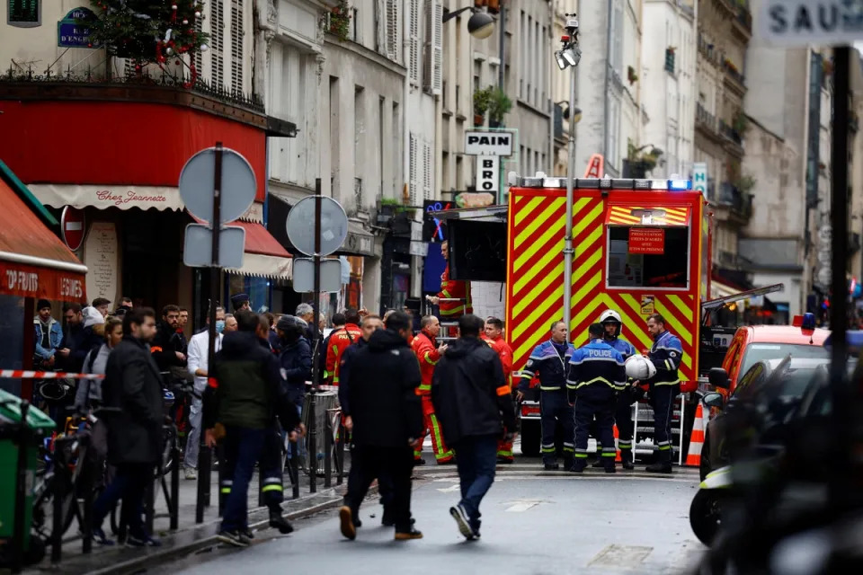 Tiroteo en París deja tres muertos y varios heridos