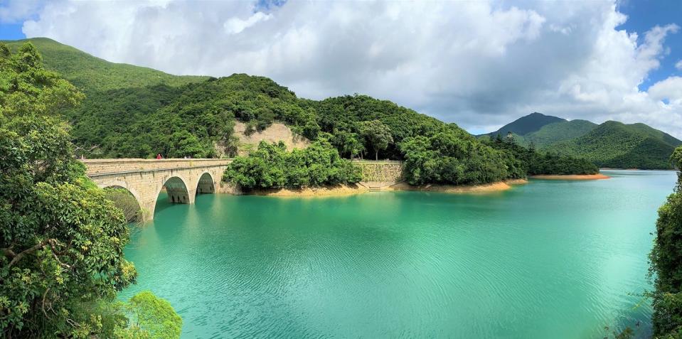 最具歷史氣色的「大潭水塘群集水區」，百年水務建築比比皆是，更是全港獨有的「四塘一體」設計。