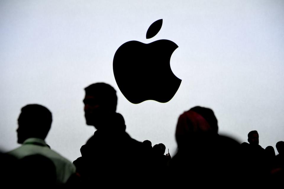 (Bloomberg) -- Apple Inc. is buying Intel Corp.’s struggling cellular modem unit, bringing on key engineering talent and patents that will allow the technology giant to more quickly develop crucial components to connect its devices to the mobile internet.The deal is valued at $1 billion, Intel and Apple said in joint announcement. Intel sought to shed the unit because Chief Executive Officer Bob Swan decided it was costing the chipmaker too much money to support just one customer, which is Apple. The deal will give Apple 2,200 new employees and now a total holding of 17,000 wireless patents, the companies said.Apple has been using Intel modems exclusively in iPhones since last year. But after having settled its long-standing royalties lawsuit with Qualcomm Inc. in April, it will go back to using that company’s 5G cellular modems for future versions of products like the iPhone. Qualcomm was the first to offer such technology at a mass scale and was on track to have its second-generation chip in the market before Intel released its first. Eventually, Apple wants to shed all third-party partners and bring modem production in-house, a move that the deal with Intel should help expedite.“Apple is excited to have so many excellent engineers join our growing cellular technologies group, and know they’ll thrive in Apple’s creative and dynamic environment,” Johny Srouji, Apple’s senior vice president of hardware technologies, said in a statement. “They, together with our significant acquisition of innovative IP, will help expedite our development on future products and allow Apple to further differentiate moving forward.”Swan said that Intel has “long respected Apple” and that he’s “confident they provide the right environment for this talented team and these important assets moving forward.” Although Intel is selling the modem unit to Apple, the company said it still holds the right to build modems for non-phone devices like computers, home products and self-driving cars.The deal is scheduled to close in the fourth quarter. Intel said that Goldman Sachs served as its financial adviser.Apple has been working on its own modem technology for the past couple of years and has established development centers, including in San Diego, a hotbed for modem development and Qualcomm’s backyard, to support the effort. In recent months, Apple has been ramping up hiring from Intel and Qualcomm to work on 5G modems.Earlier this year, before settling with Qualcomm, Apple re-located its modem engineering team, moving it from the main hardware-engineering group under longtime vice president Ruben Caballero, into the hardware-technologies division led by Srouji. Caballero has since left the company. The settlement with Qualcomm helps Apple in part to be able to bring a 5G iPhone to market next year after Intel missed deadlines and featured inferior performance, according to people familiar with the series of events.By planning to develop its own modems, Apple will not need to rely on a third-party designer for such a key part. Selling its own modems would follow the long-time Apple playbook, which is to design critical components internally. Apple already designs the main processors for its mobile devices and eventually plans to do the same for Mac computers. The company also built its own graphics engines, wireless chips and is exploring custom batteries and screens.The deal with Intel is similar to one struck by Apple to pay Dialog Semiconductor Plc. $600 million for its power management business, the provider of another key component for Apple’s devices.(Updates with company comments, starting in fourth paragraph.)To contact the reporters on this story: Mark Gurman in Los Angeles at mgurman1@bloomberg.net;Ian King in San Francisco at ianking@bloomberg.netTo contact the editors responsible for this story: Tom Giles at tgiles5@bloomberg.net, Molly Schuetz, Andrew PollackFor more articles like this, please visit us at bloomberg.com©2019 Bloomberg L.P.