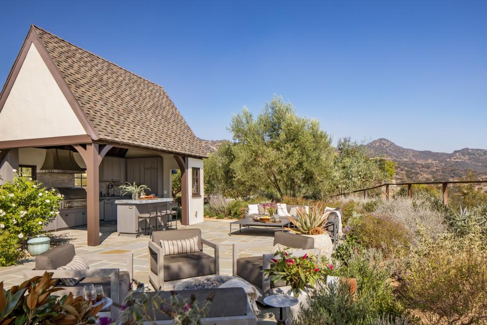 A sturdy shade structure is crucial in a canyon setting like this one.