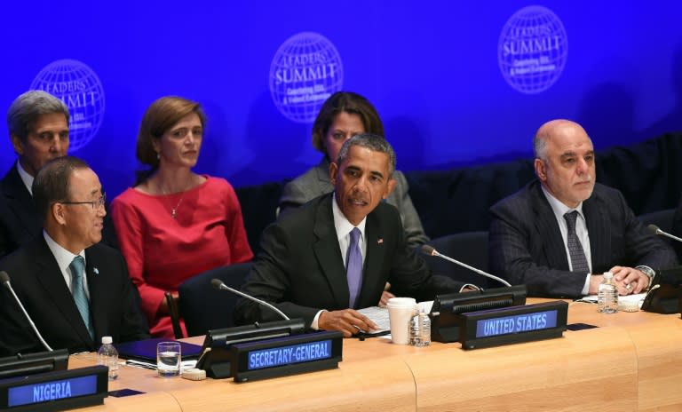 US President Barack Obama (C) speaks as Iraq's Prime Minister Haider al-Abadi (R) and United Nations Secretary General Ban Ki-moon (L) look on during the Leaders' Summit on Countering ISIL at the United Nations on September 29, 2015