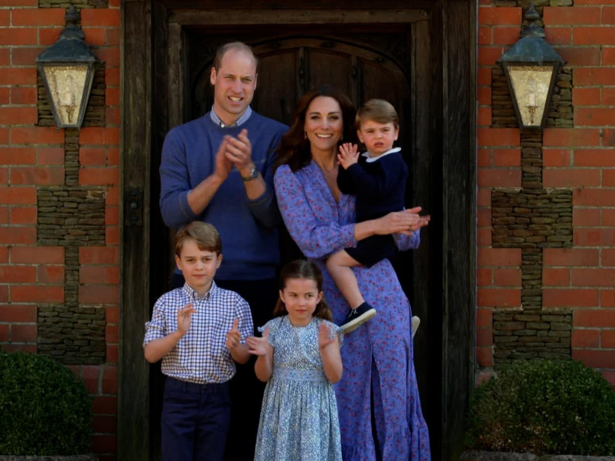 prince william: Prince William poses for cheerful portrait with his three  kids on Father's Day - The Economic Times