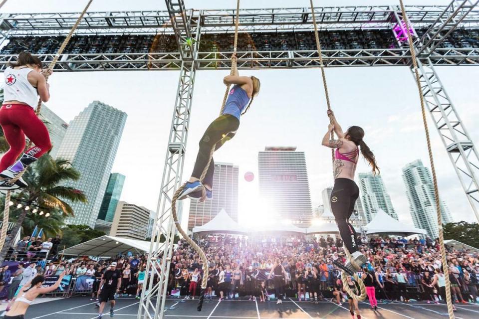 Festival Wodapalooza frente a la bahía en el Bayfront Park.