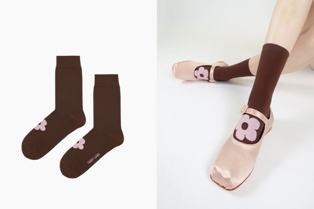 品牌：Sandy Liang／FIORE SOCKS IN COCOA