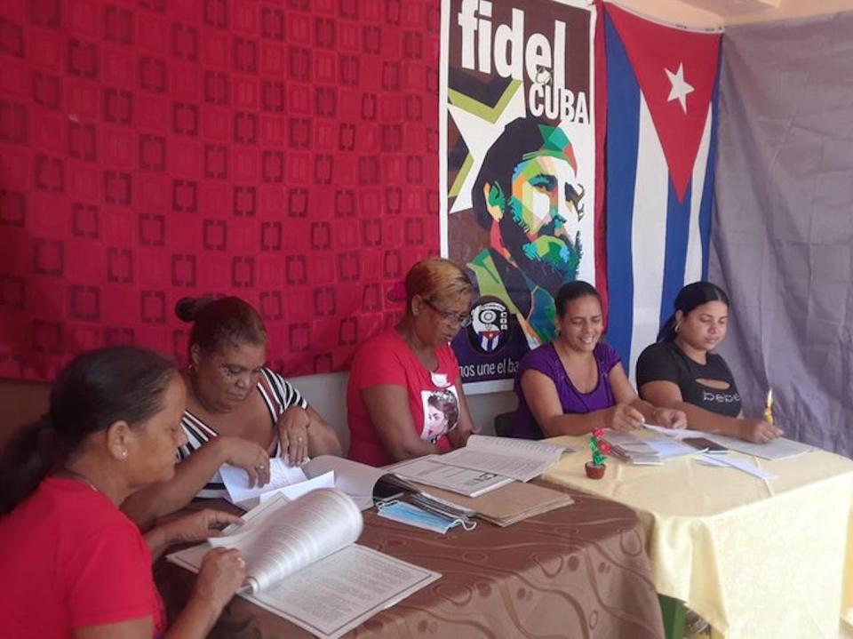 El 25 de septiembre los cubanos aprobaron en refrendo el nuevo Código de Familias. <a href="https://www.eleccionesencuba.cu/new/15" rel="nofollow noopener" target="_blank" data-ylk="slk:Consejo Nacional Electoral;elm:context_link;itc:0;sec:content-canvas" class="link ">Consejo Nacional Electoral</a>