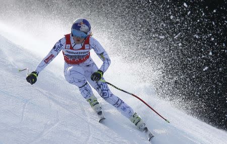 Lindsey Vonn of the U.S. skis during in the Alpine Skiing World Cup women's downhill race in the Bavarian ski resort of Garmisch-Partenkirchen, Germany, February 6, 2016. REUTERS/Dominic Ebenbichler