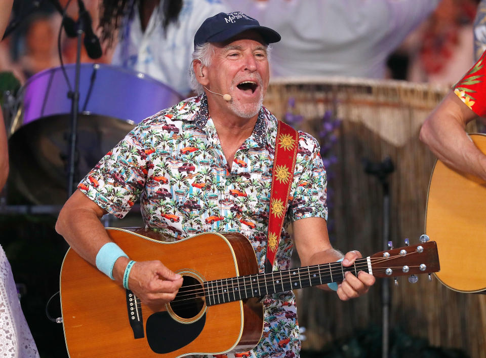 Some Jimmy Buffett fans, who obviously hadn’t tuned in to his politics, are upset he’s supporting a Republican. (Photo: Paul Morigi/Getty Images for Capital Concerts Inc.)