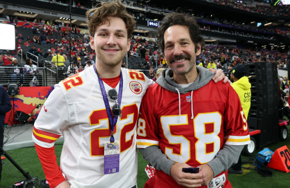 Paul Rudd went to the game with his 17-year-old son Jack to the game. As an avid Kansas City Chiefs fan, the ‘Ant-Man’ star must have been thrilled by the result.