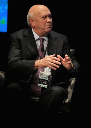 Former South African President Frederik Willem de Klerk speaks during a panel discussion at the University of Illinois at Chicago as part of the World Summit of Nobel Peace Laureates, on April 23, in Chicago, Illinois. The 12th World Summit of Nobel Peace Laureates convenes in Chicago and runs through Wednesday, April 25