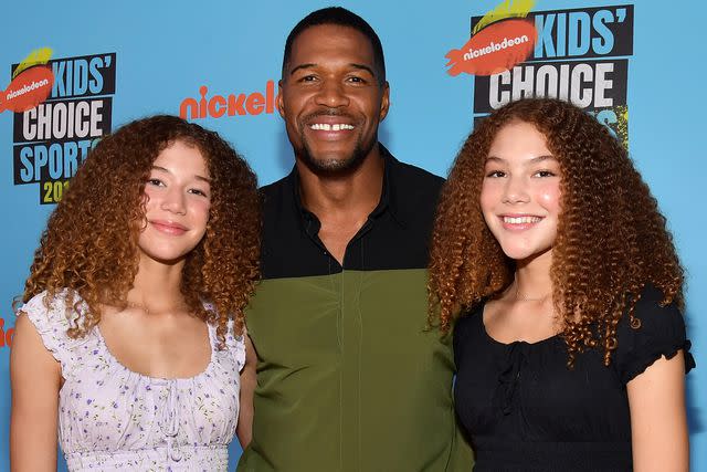 Michael Strahan Celebrates Daughter Isabellas ‘first Big Modeling Gig 