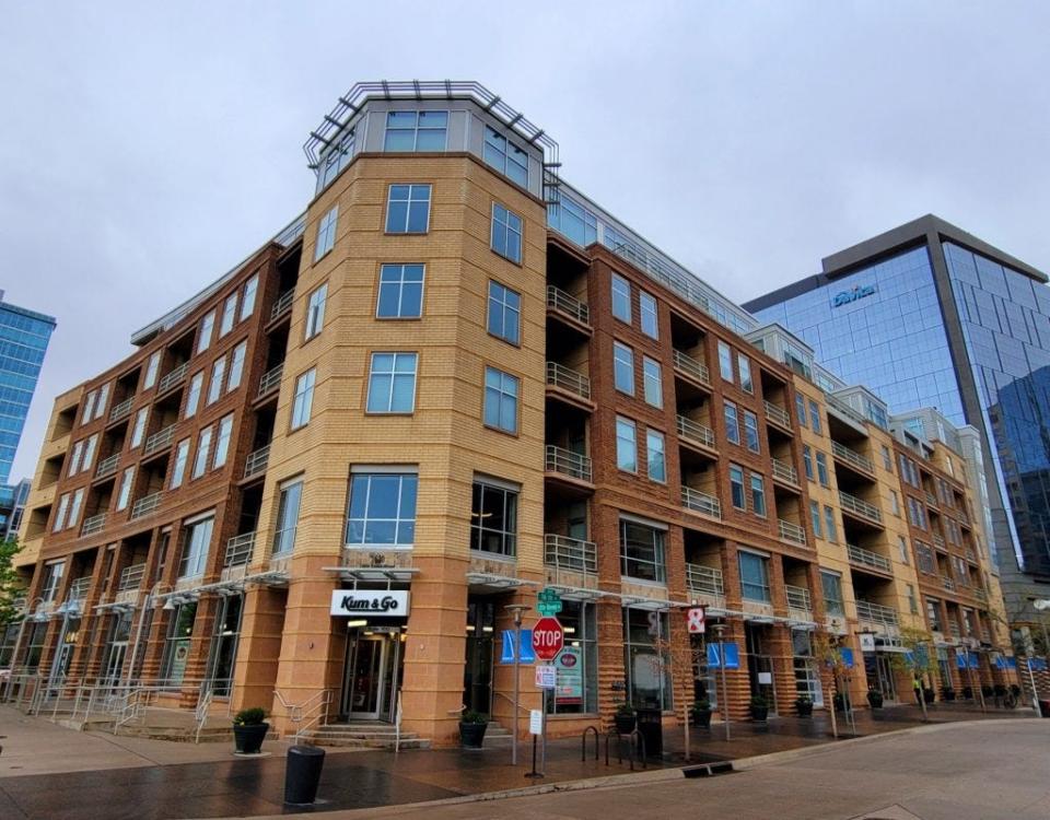 A Kum & Go urban walk-up store in Denver.