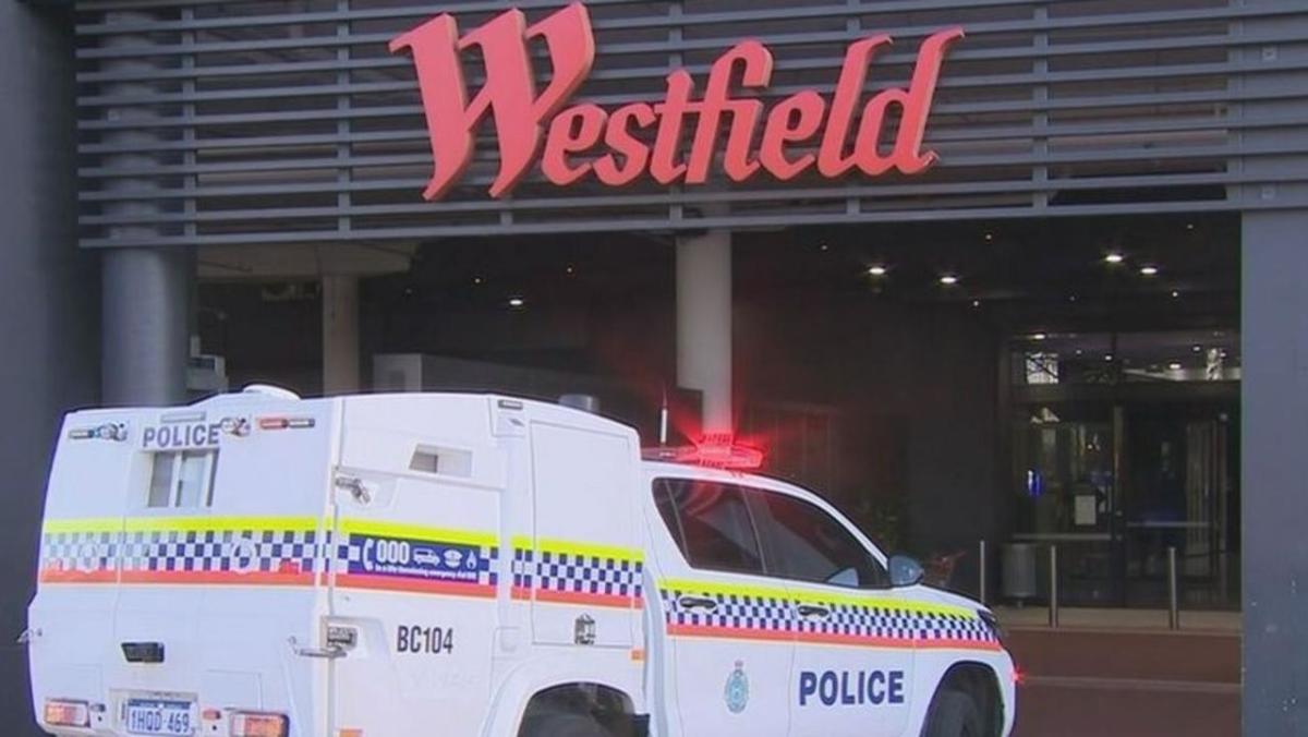 Arrest after shopping centre knife incident