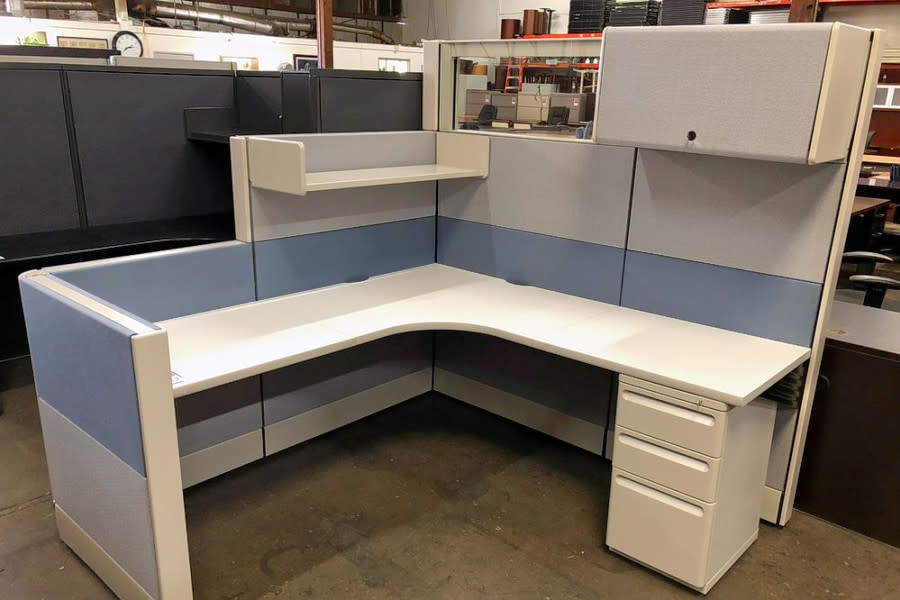 <b>Photo: nationwide furniture liquidators/<a href="https://yelp.com/biz_photos/nationwide-furniture-liquidators-santa-ana-2?utm_campaign=077a0051-0a8e-4223-be5f-bd546a887b51%2Cf6267fdd-6c35-4a96-83e1-b3b9207f4b1a&utm_medium=81024472-a80c-4266-a0e5-a3bf8775daa7" rel="nofollow noopener" target="_blank" data-ylk="slk:Yelp;elm:context_link;itc:0;sec:content-canvas" class="link ">Yelp</a></b>