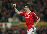 <p>Gary Pallister, defensor que destacó en el Manchester United de los 90, empezó en el Middlesbrough, que lo había fichado del Billingham por un balón, una red de portería y varias equipaciones de entrenamiento. (Foto: Getty Images). </p>