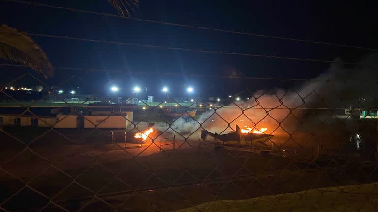 Cinco autos de jugadores e integrantes del cuerpo técnico de Aldosivi de Mar del Plata ardieron en el predio del Tiburón, cerca del puerto marplatense