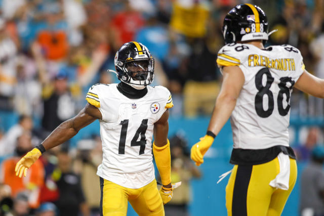 Steelers WR Set A Bizarre Record In 2022