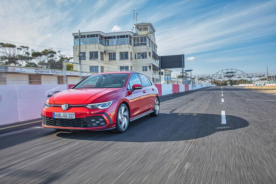 <p>2022 Volkswagen Golf GTI (Euro-spec)</p>