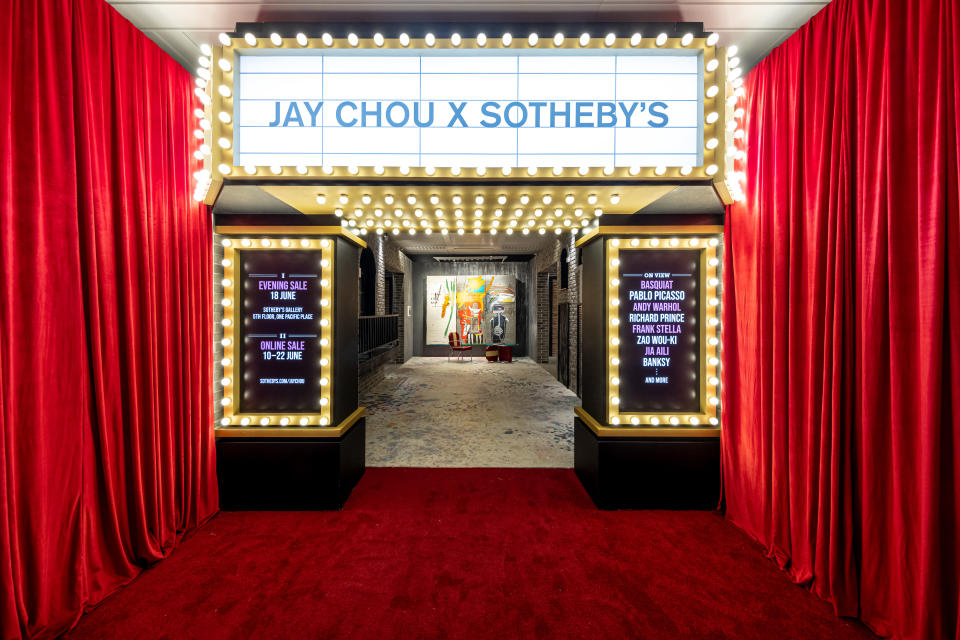 周杰倫在香港舉辦的《Jay Chou x Sotheby＇s》展覽中，將藝術帶給他的切身感動與震撼，化為令人身歷其境的展覽場景。