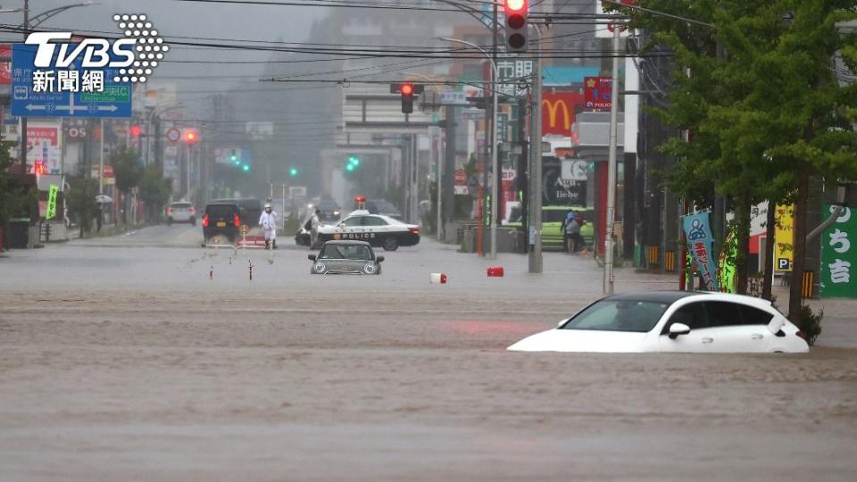 日本秋田道路成汪洋。（圖／達志影像美聯社）