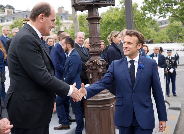 Emmanuel Macron et Jean Castex, le 8 mai 2021. Le Premier ministre a démissionné ce lundi 16 mai, Élisabeth Borne le remplace. (Photo: via Associated Press)