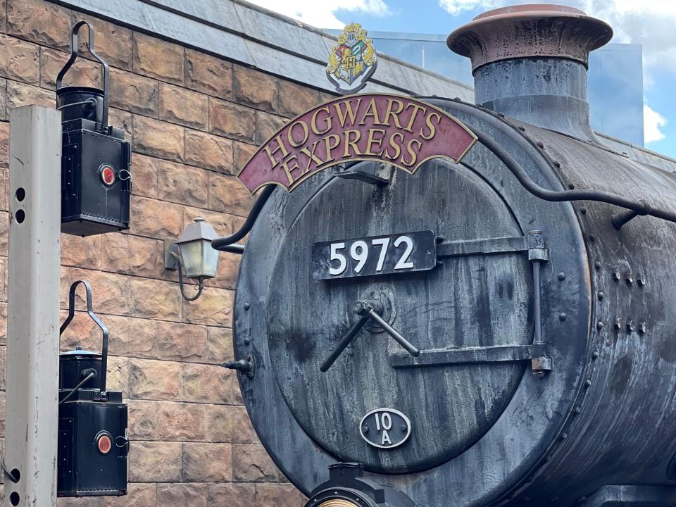 front of the hogwarts express train ain the wizarding world of harry potter at universal