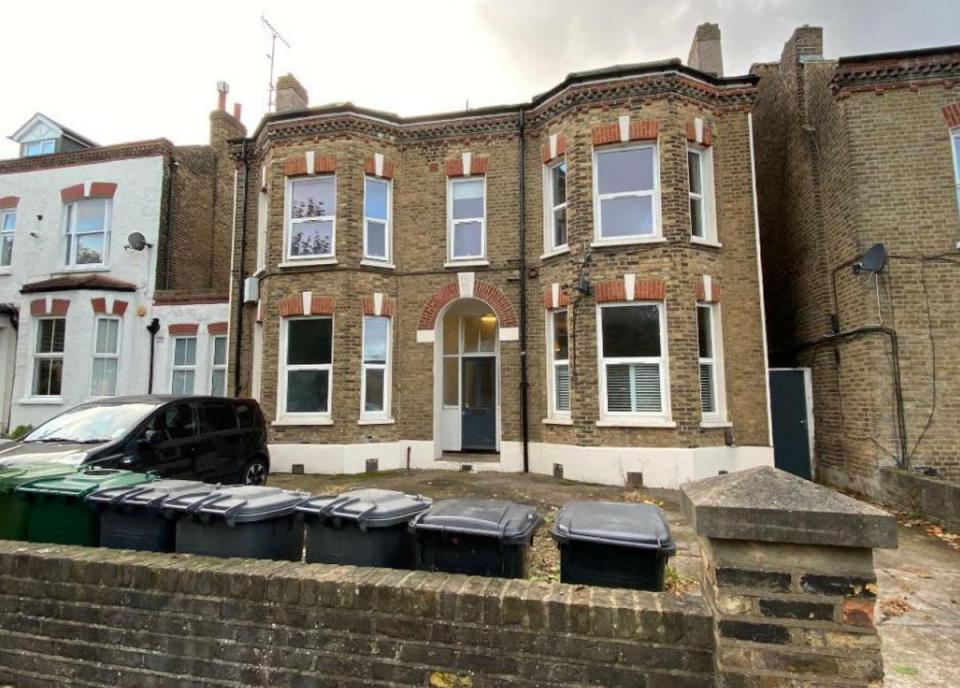 £240,000: this one-bedroom flat on Burnt Ash Hill is currently for sale in Lee (Rightmove/Docklands Prestige Residential)