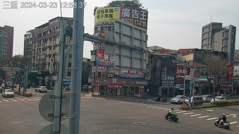 由於今(23)日吹東南風，因此未來3天，23日至25日雲嘉南以北位於下風處，擴散條件較差，污染物稍易累積。   圖：取自空氣品質監測網