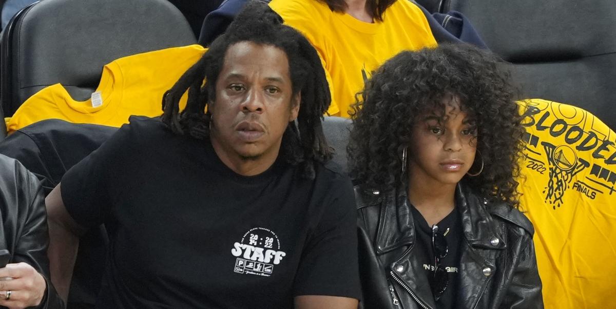 Jay Z enjoys cute NFL date with stylish daughter Blue Ivy