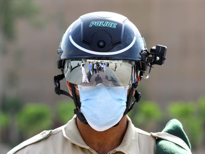 Smart helmet coronavirus Dubai