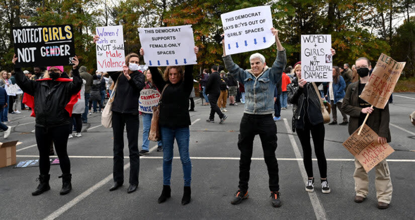 The political uproar over school policies in Loudoun County, Virginia, was widely credited with helping Republican Glenn Youngkin win the 2021 governor’s race. (Katherine Frey/Getty Images)