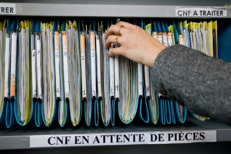 Des dossiers de certificat de nationalité française (CNF) au Tribunal à Aubervilliers, en Seine-Saint-Denis, le 22 janvier 2024 (Ludovic MARIN)