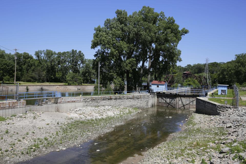 Water levels are low in the Appleton navigational canal, as seen in this view of Appleton lock 3 near Lawe Street.