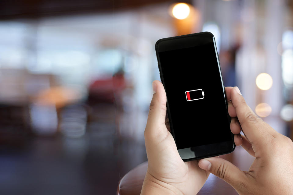 Por qué no deberías dejar que la batería de tu celular llegue nunca a 0%. Foto: Getty Images. 