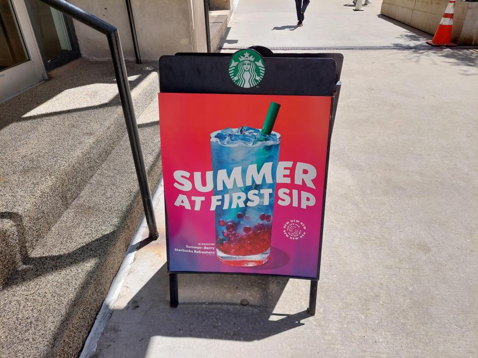 A sign in Chicago advertising Starbucks' new summer berry refreshers