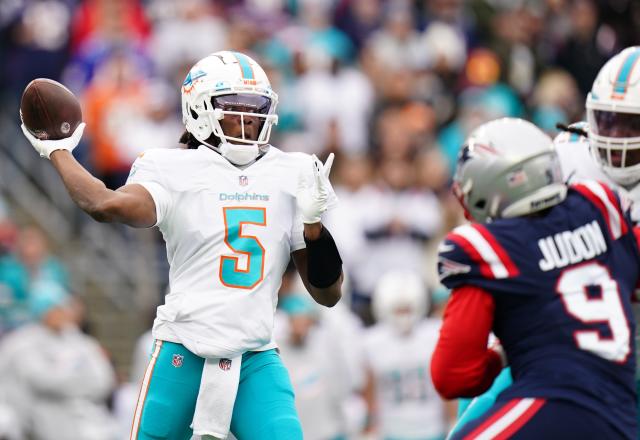 Dolphins make Skylar Thompson, Teddy Bridgewater decision for Week 18