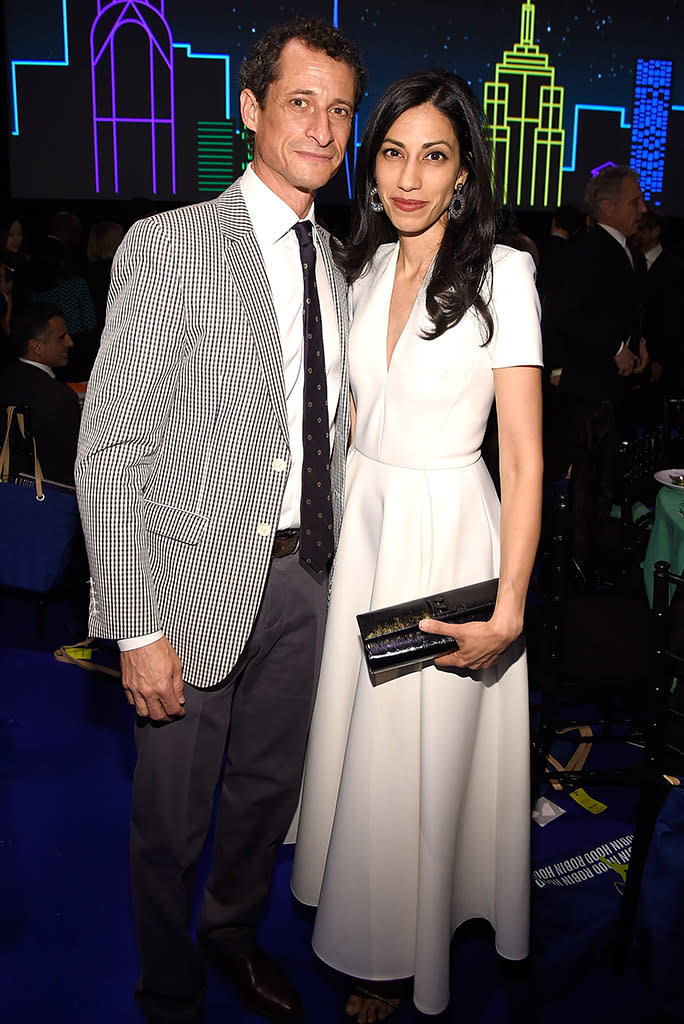 Anthony Weiner and Huma Abedin at the Robin Hood Foundation's 2016 benefit. (Photo: Kevin Mazur/Getty Images)